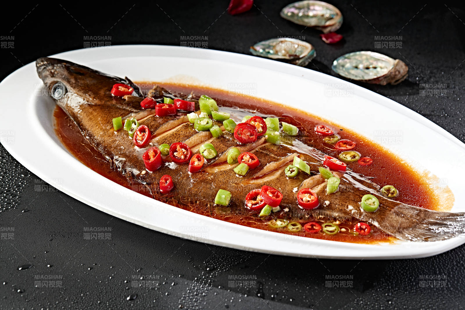 香辣红烧鲽鱼图片