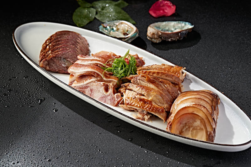 美味熏酱拼盘图片