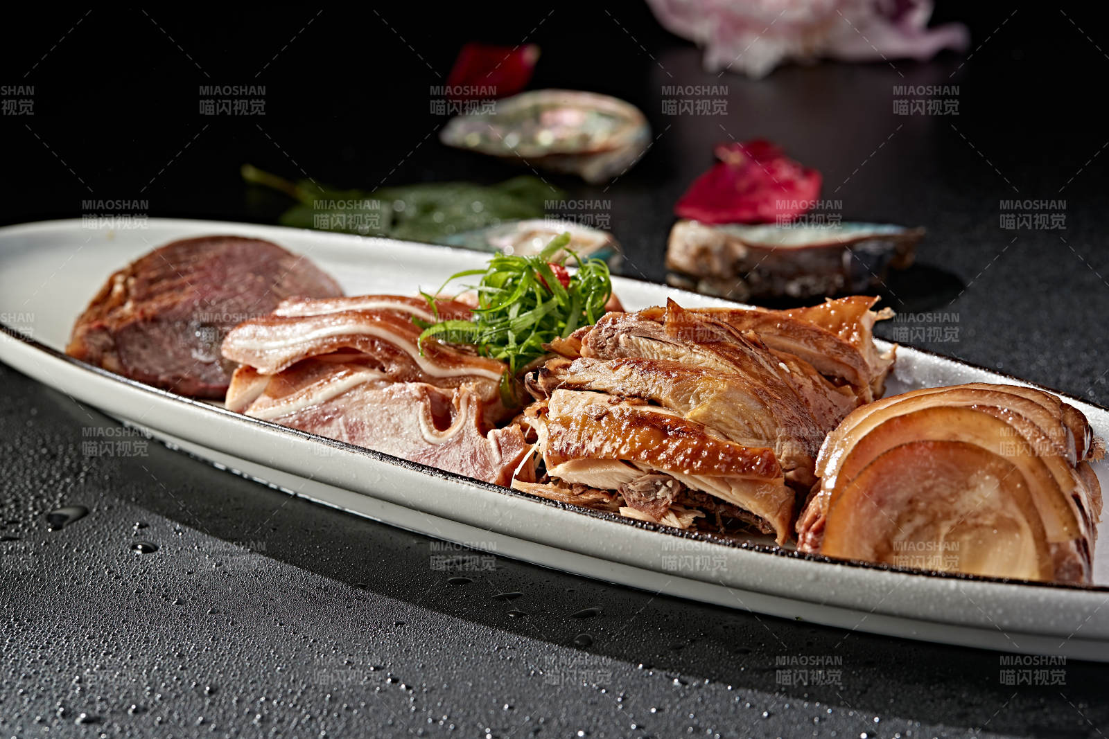 美味熏酱拼盘图片