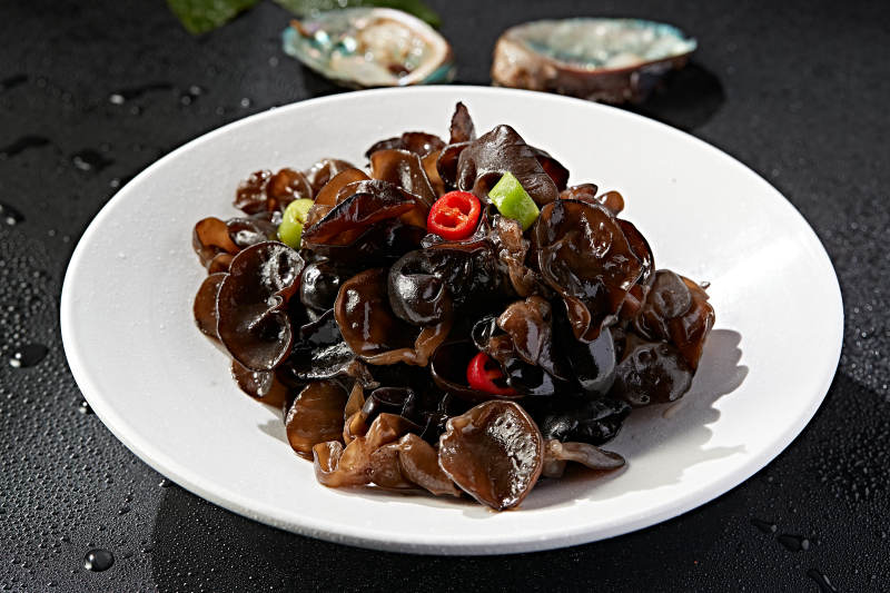 凉菜捞汁木耳图片