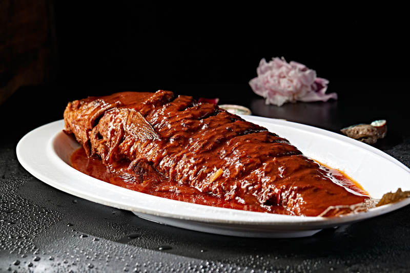 喜宴菜浇汁干烧野生大鲤鱼图片