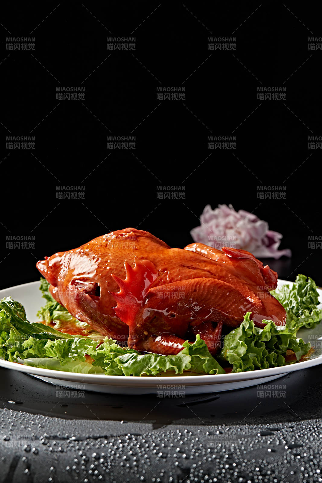 浇汁红扒鸡图片