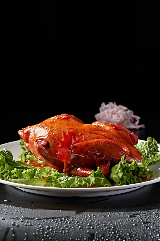 浇汁红扒鸡图片