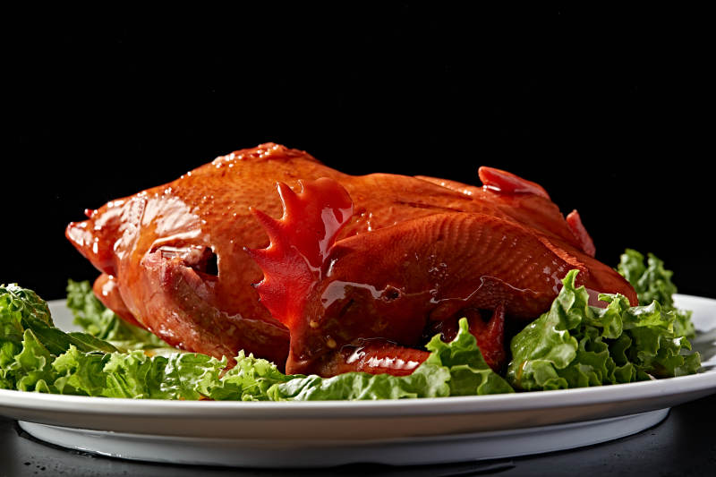 浇汁红扒鸡图片