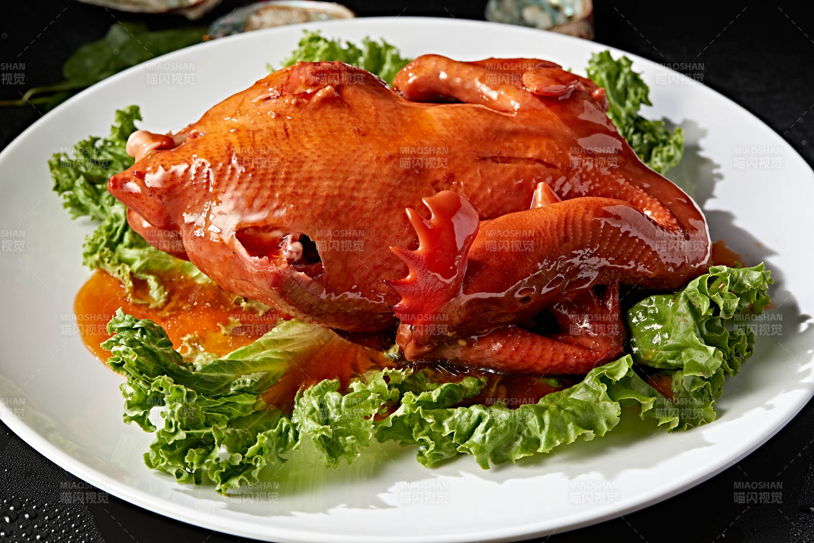 浇汁红扒鸡图片