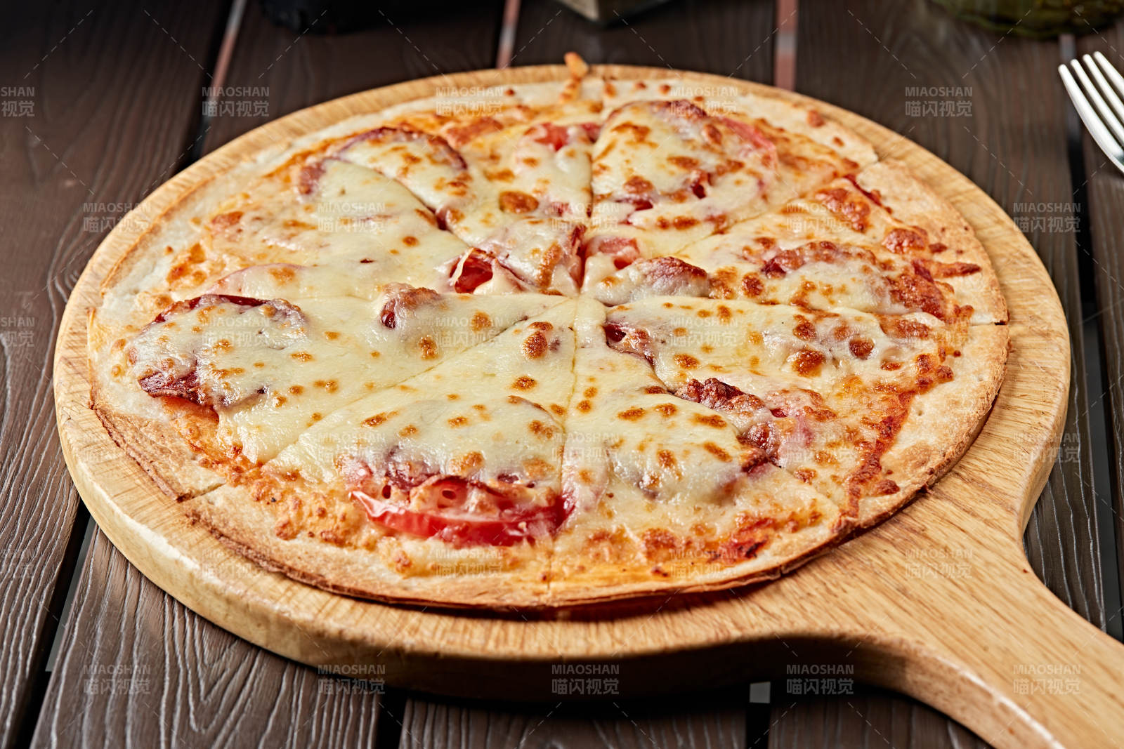 意大利芝士蔬菜培根披萨图片