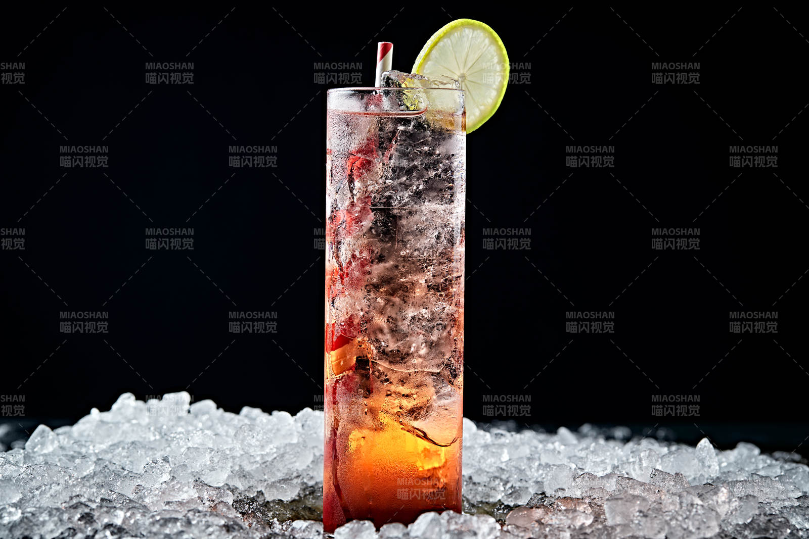 调制含酒精类饮品青柠雪碧人头马VSOP图片