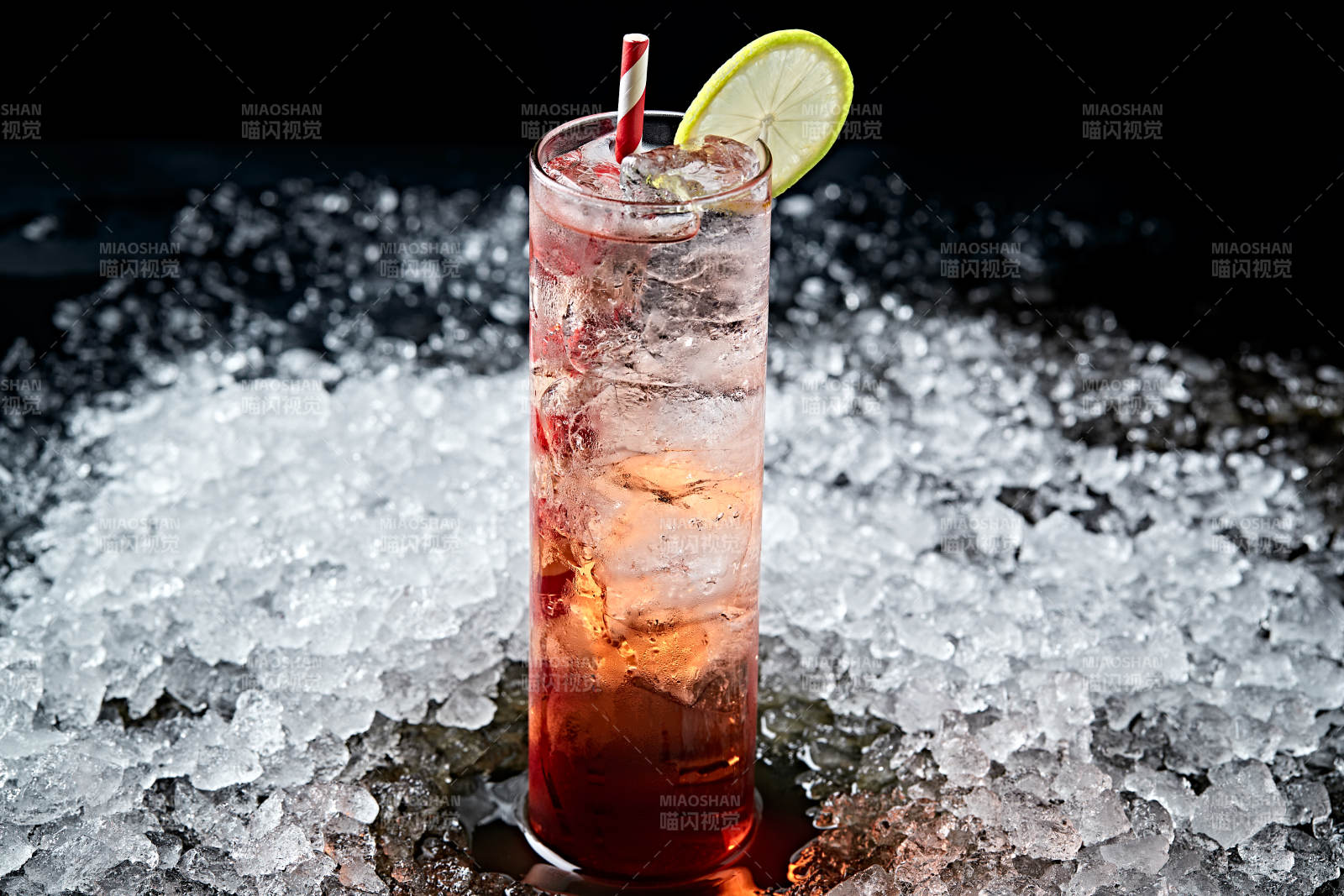 调制含酒精类饮品青柠雪碧人头马VSOP图片