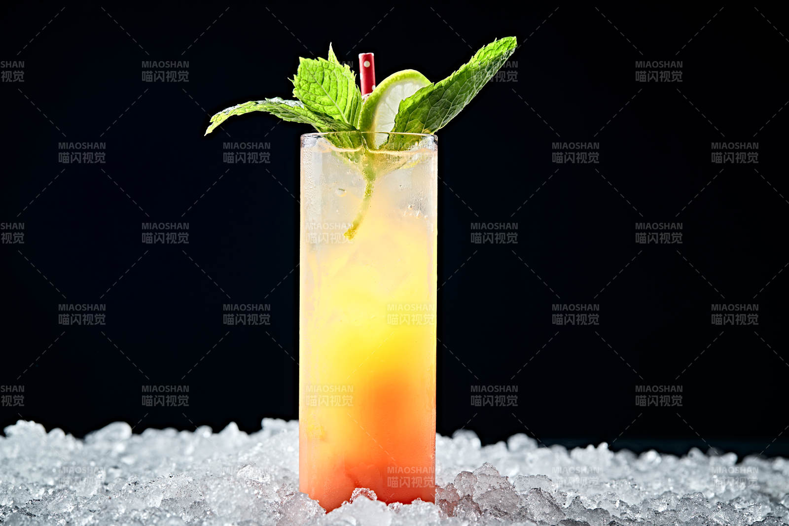 调制含酒精类饮品西柚血橙汁龙舌兰图片