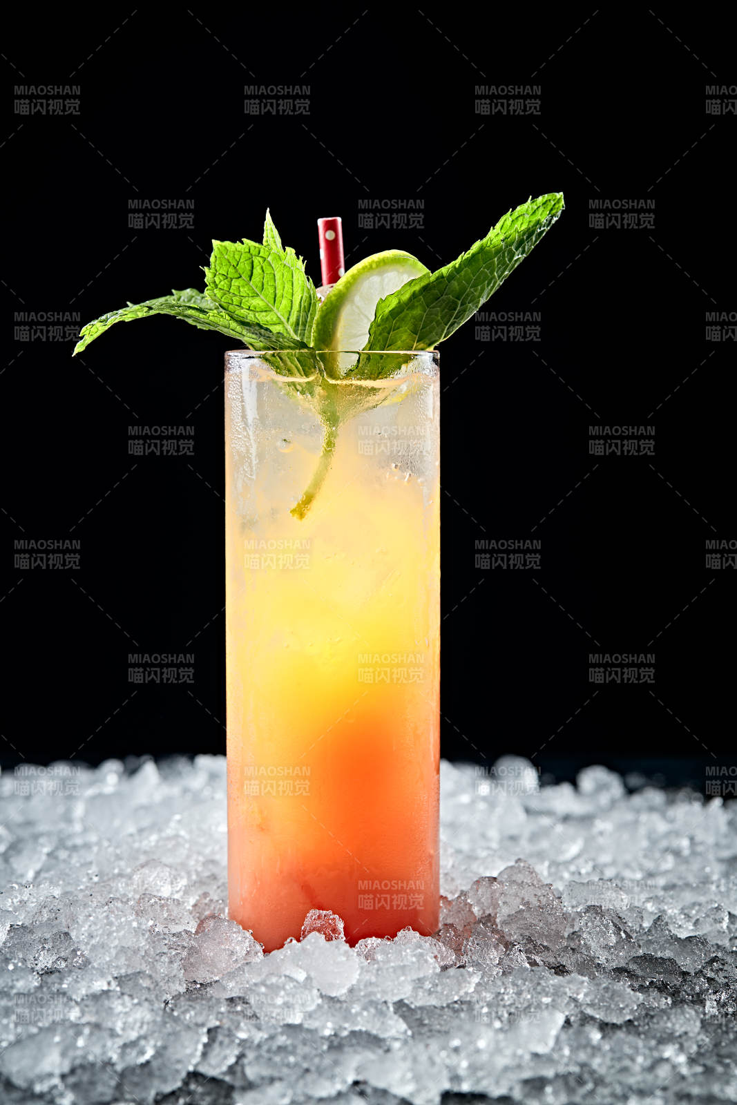 调制含酒精类饮品西柚血橙汁龙舌兰图片