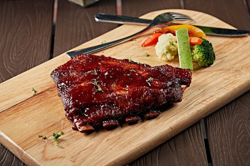 美式德州焖炉蜜汁烤猪排图片