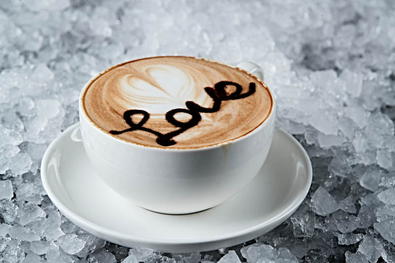 美式拉花卡布奇诺咖啡图片