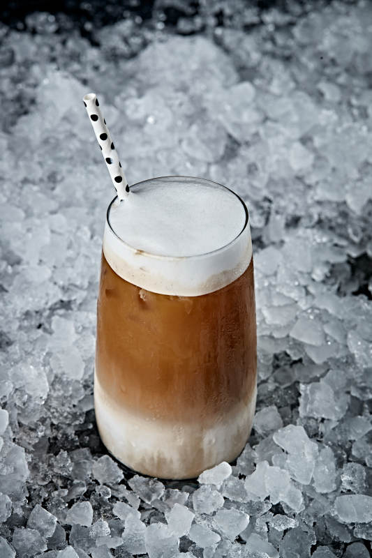 美式雪顶奶油冰咖啡图片