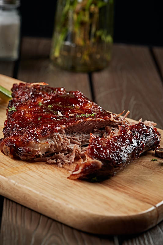 美式德州焖炉蜜汁烤猪排图片