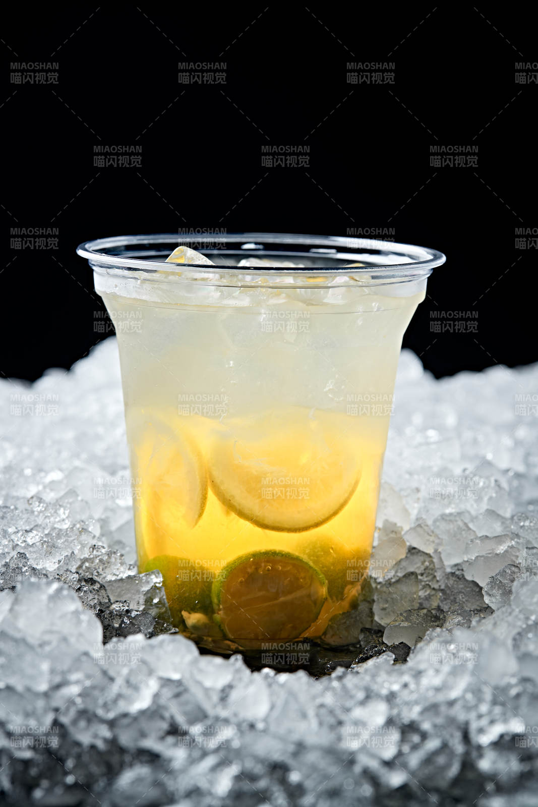 调制含酒精类饮品图片