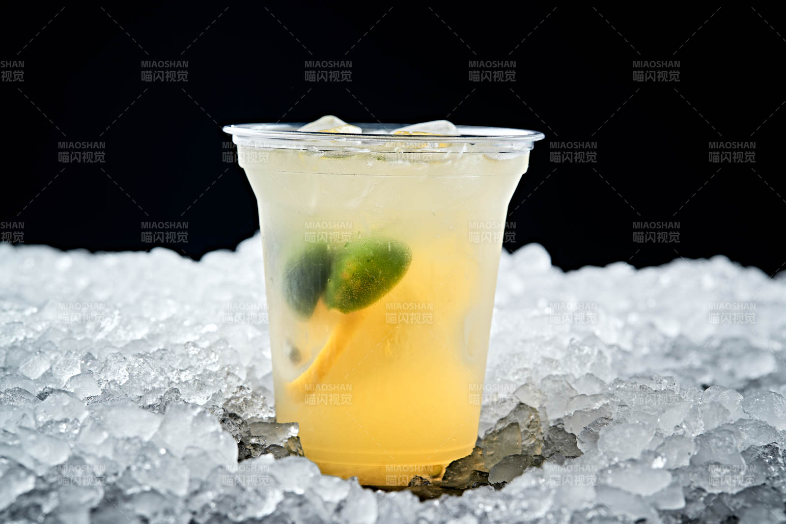 调制含酒精类饮品图片