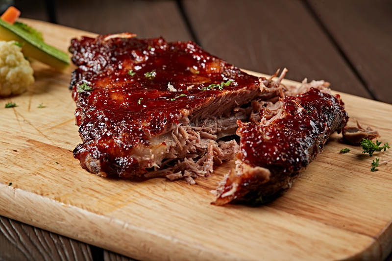 美式德州焖炉蜜汁烤猪排图片