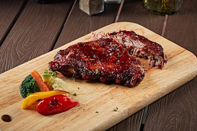 美式德州焖炉蜜汁烤猪排图片