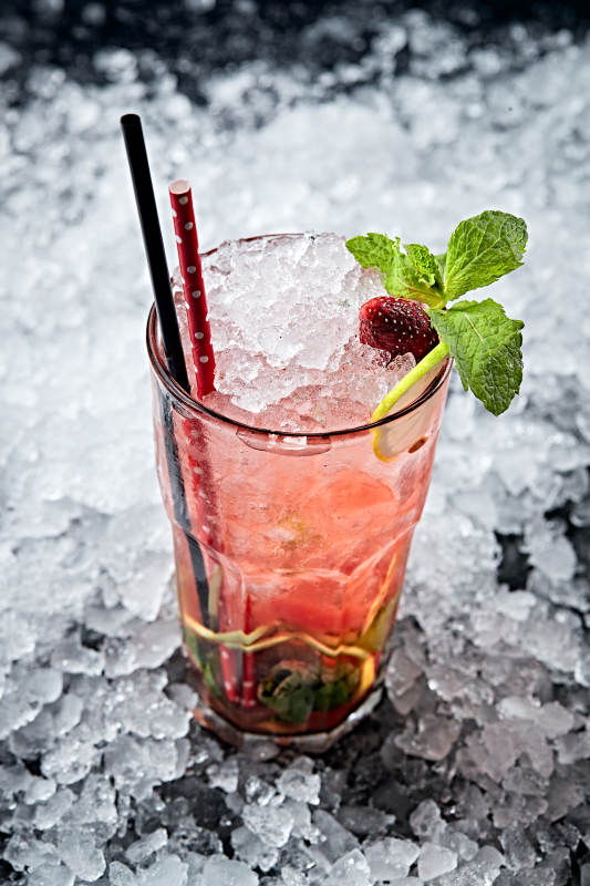 调制含酒精类饮品图片