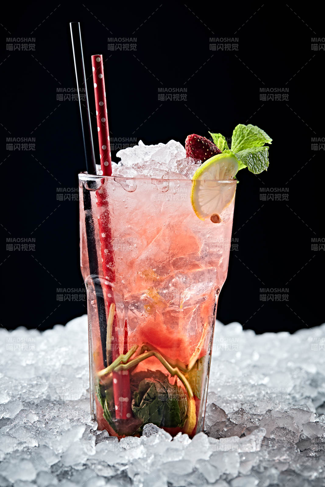 调制含酒精类饮品图片