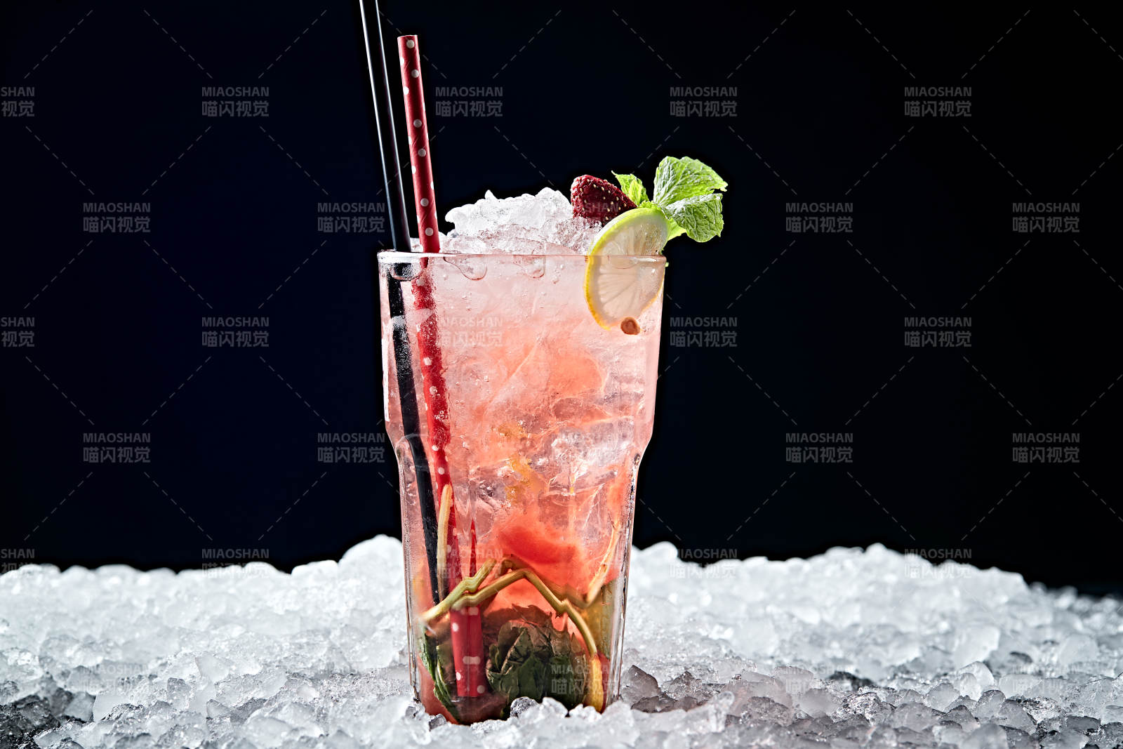 调制含酒精类饮品图片