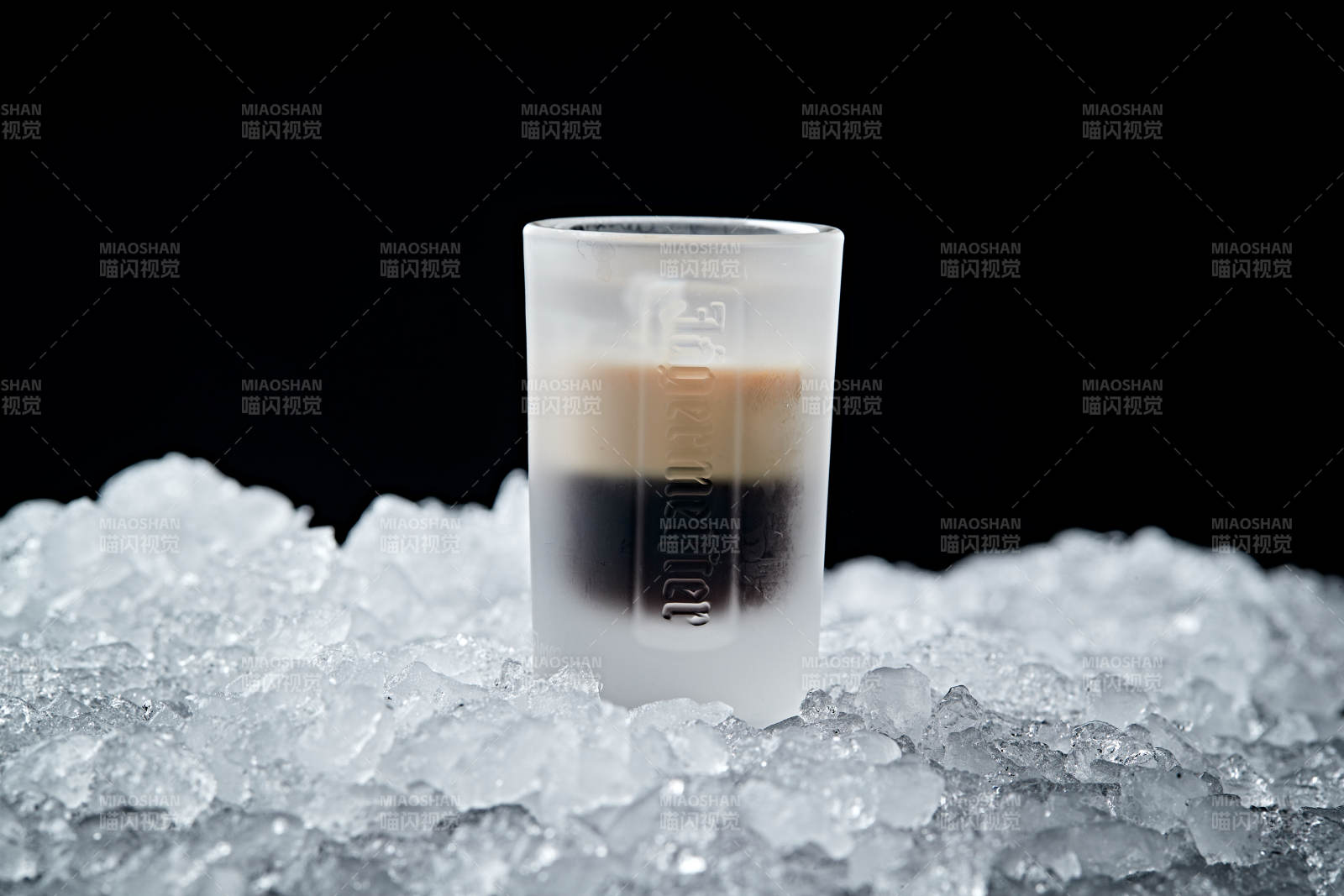 美式雪顶奶油烈酒百利甜咖啡图片