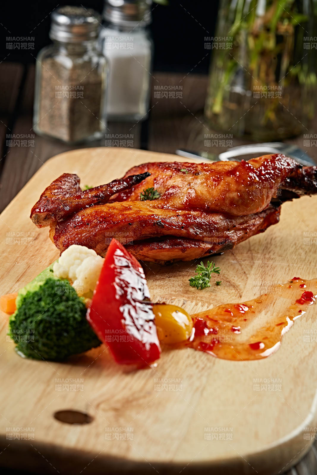 半只奥尔良烤鸡图片