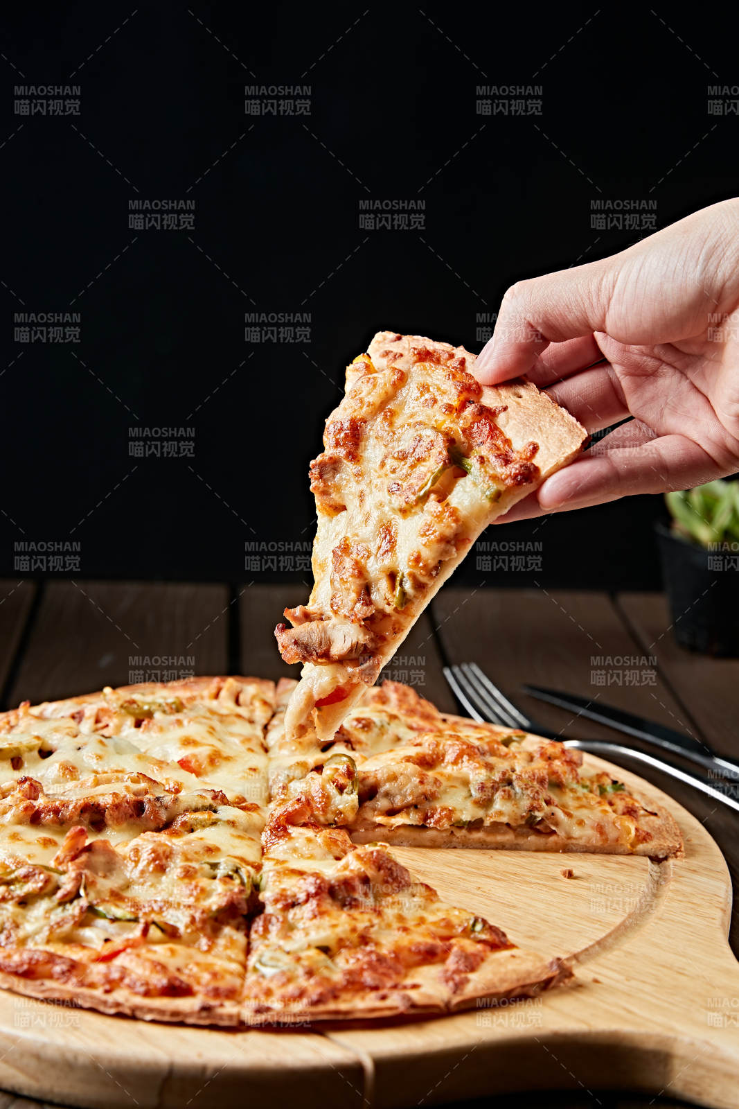 意大利芝士蔬菜培根披萨图片