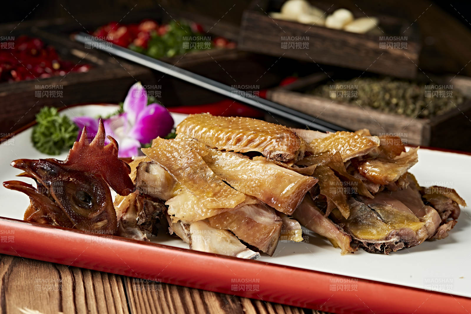 美味香酥脆皮鸡图片