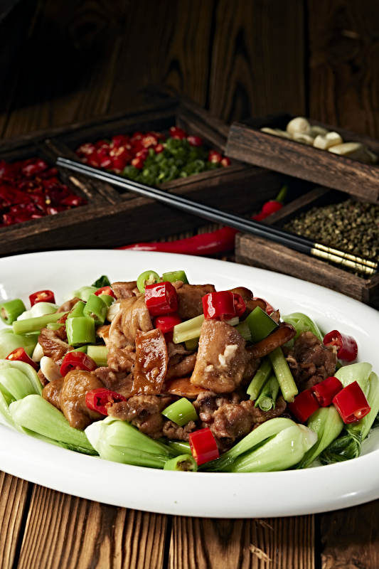 米椒蒜香烧肥肠图片