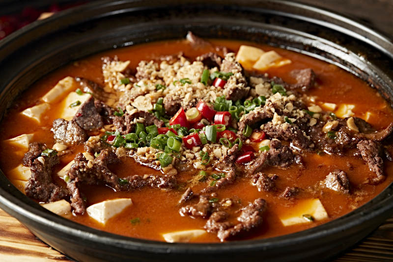 砂锅水煮牛肉内酯豆腐图片