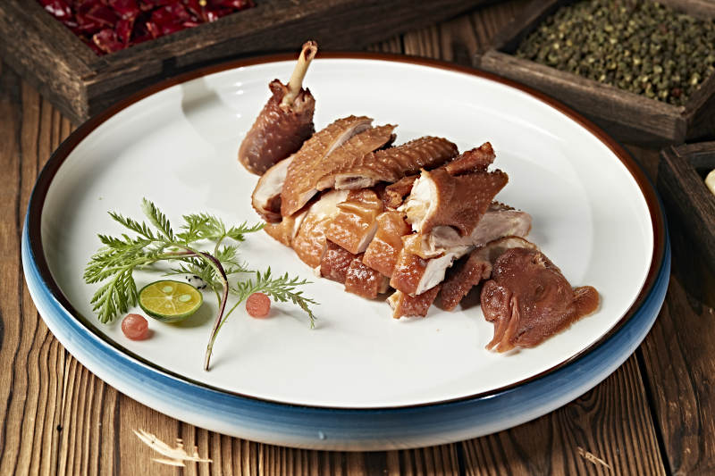 半只切块熏鸡图片