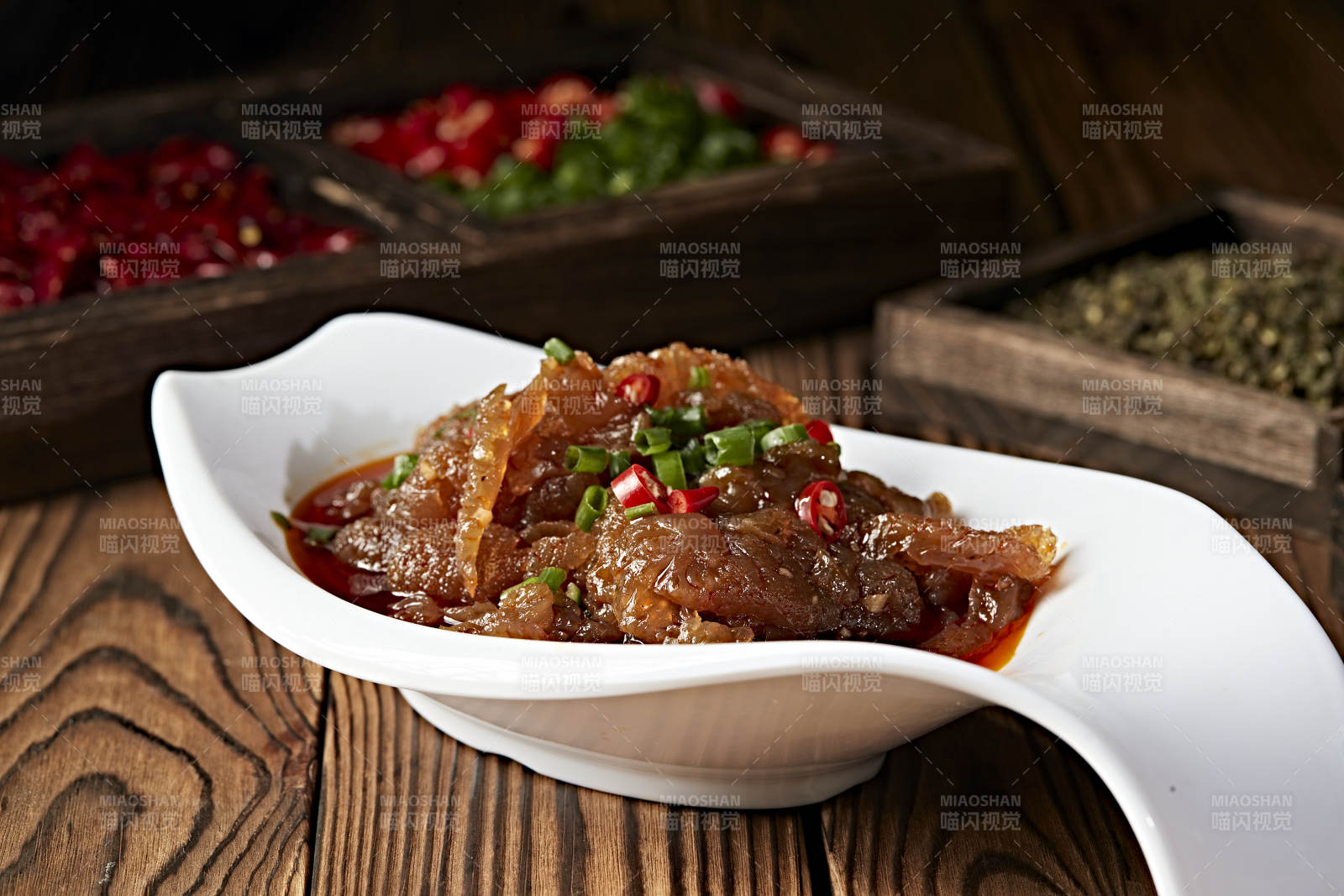 红油凉拌老醋蛰头图片