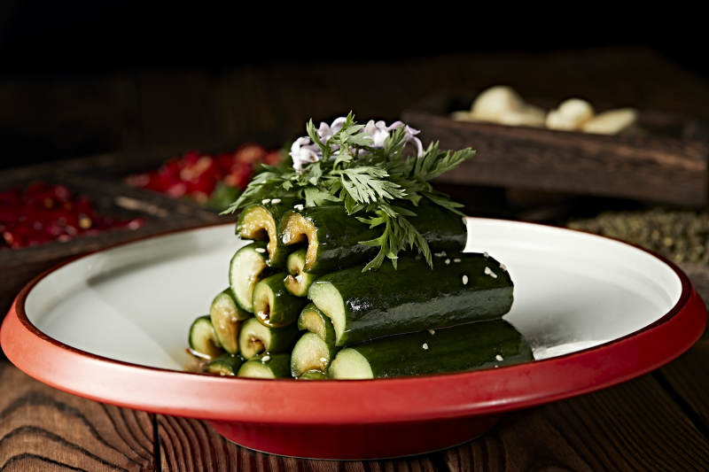 美味凉菜浇汁青瓜图片