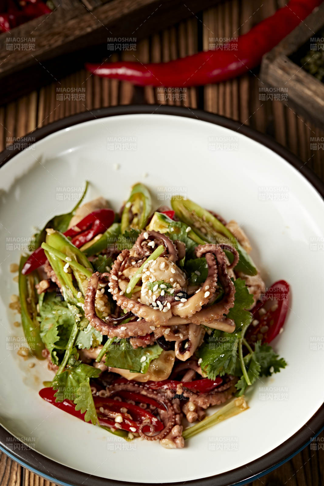 香菜辣椒巧拌鱿鱼须图片