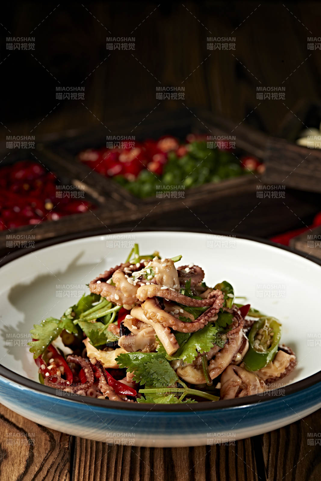 香菜辣椒巧拌鱿鱼须图片