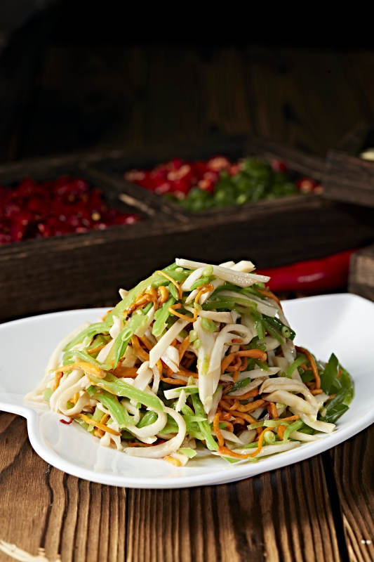 芥末油凉拌素三丝图片