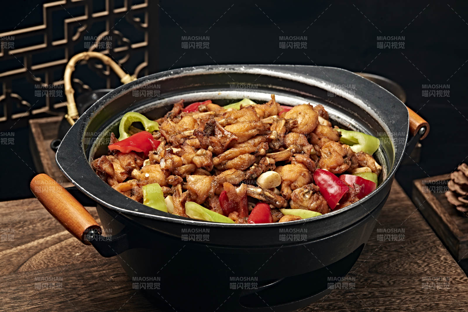 川味麻辣牛蛙香辣牛蛙干锅牛蛙肥肠牛蛙图片