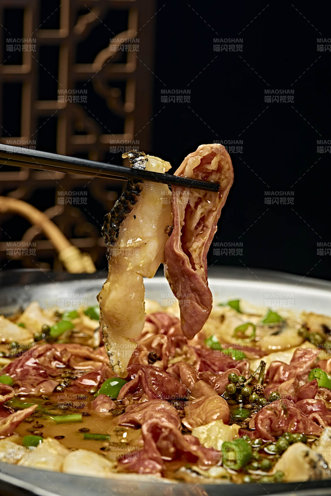 川味麻辣牛蛙香辣牛蛙干锅牛蛙肥肠牛蛙图片