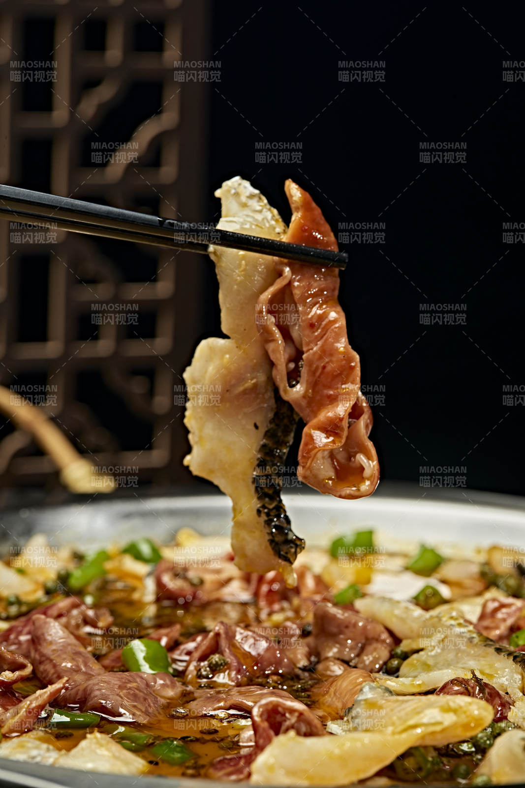 川味麻辣牛蛙香辣牛蛙干锅牛蛙肥肠牛蛙图片