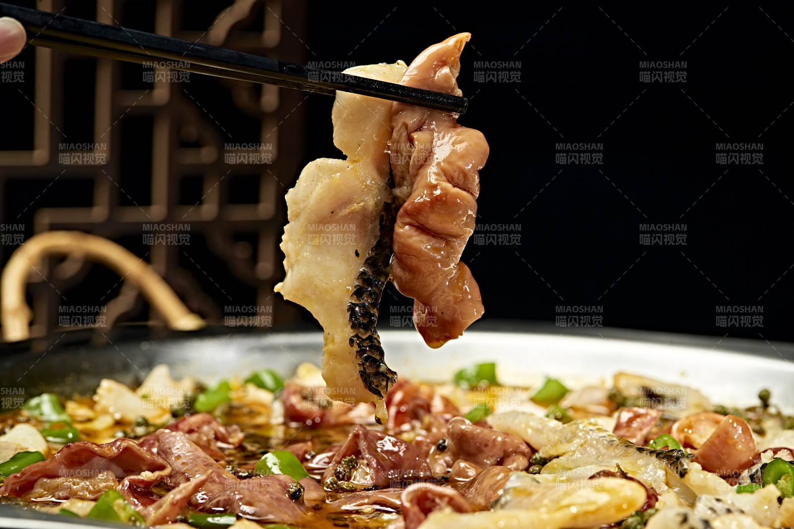 川味麻辣牛蛙香辣牛蛙干锅牛蛙肥肠牛蛙图片