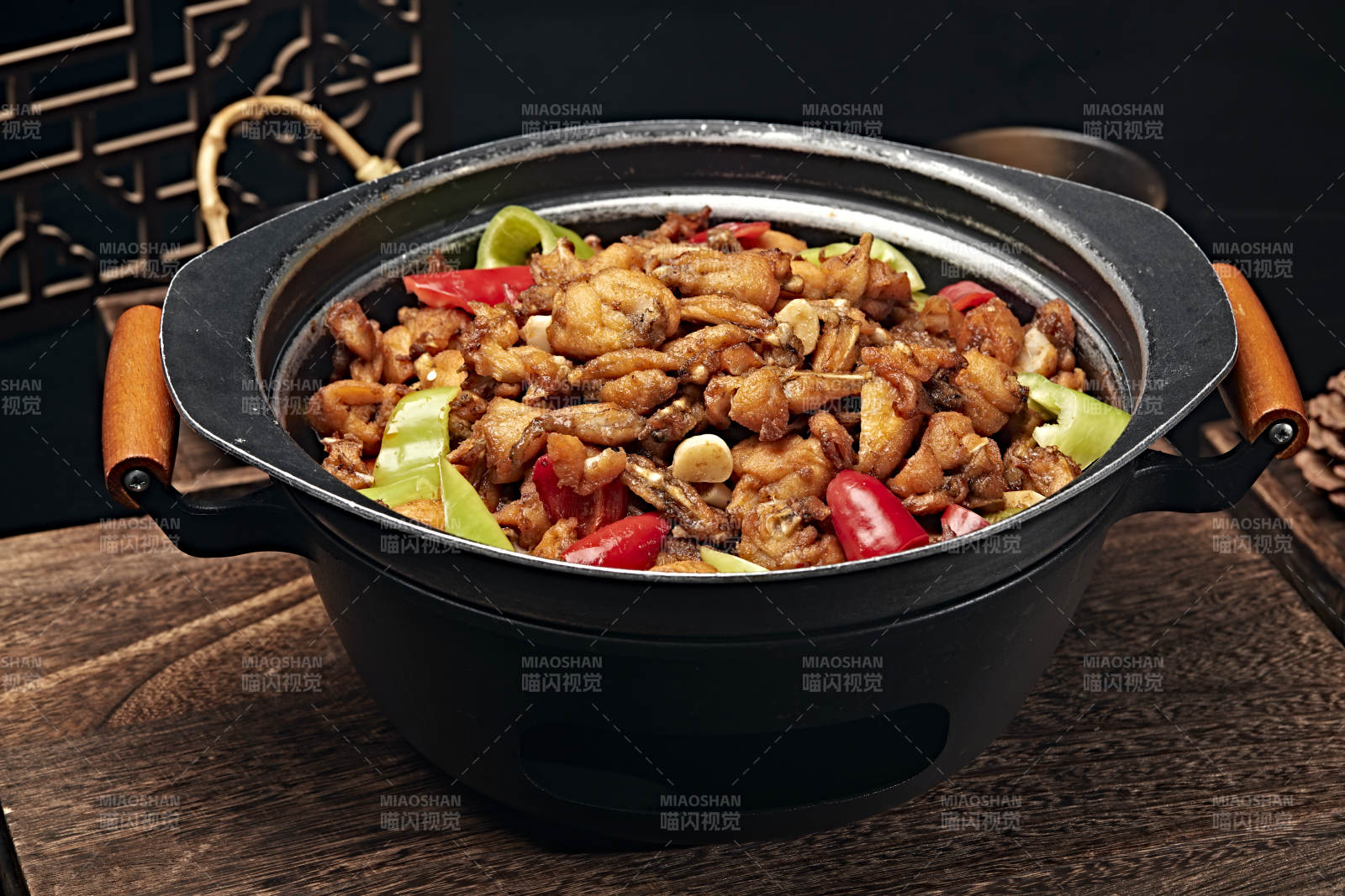 川味麻辣牛蛙香辣牛蛙干锅牛蛙肥肠牛蛙图片