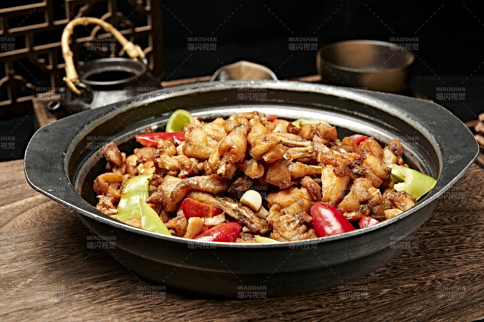 川味麻辣牛蛙香辣牛蛙干锅牛蛙肥肠牛蛙图片