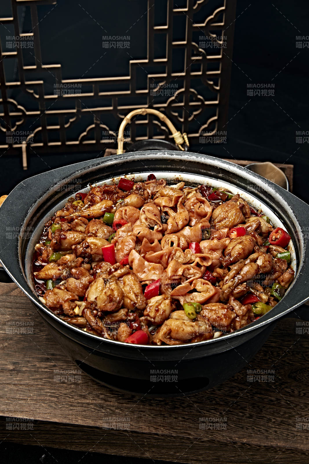 川味麻辣牛蛙香辣牛蛙干锅牛蛙肥肠牛蛙图片