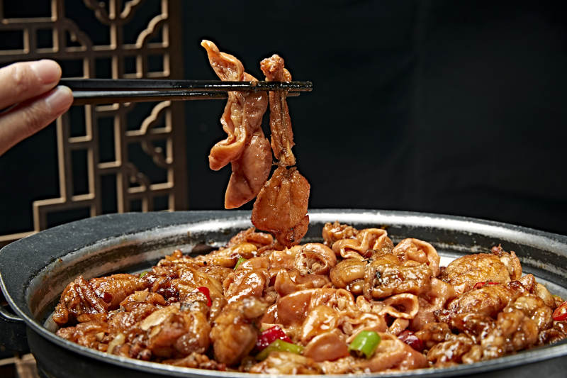 川味麻辣牛蛙香辣牛蛙干锅牛蛙肥肠牛蛙图片