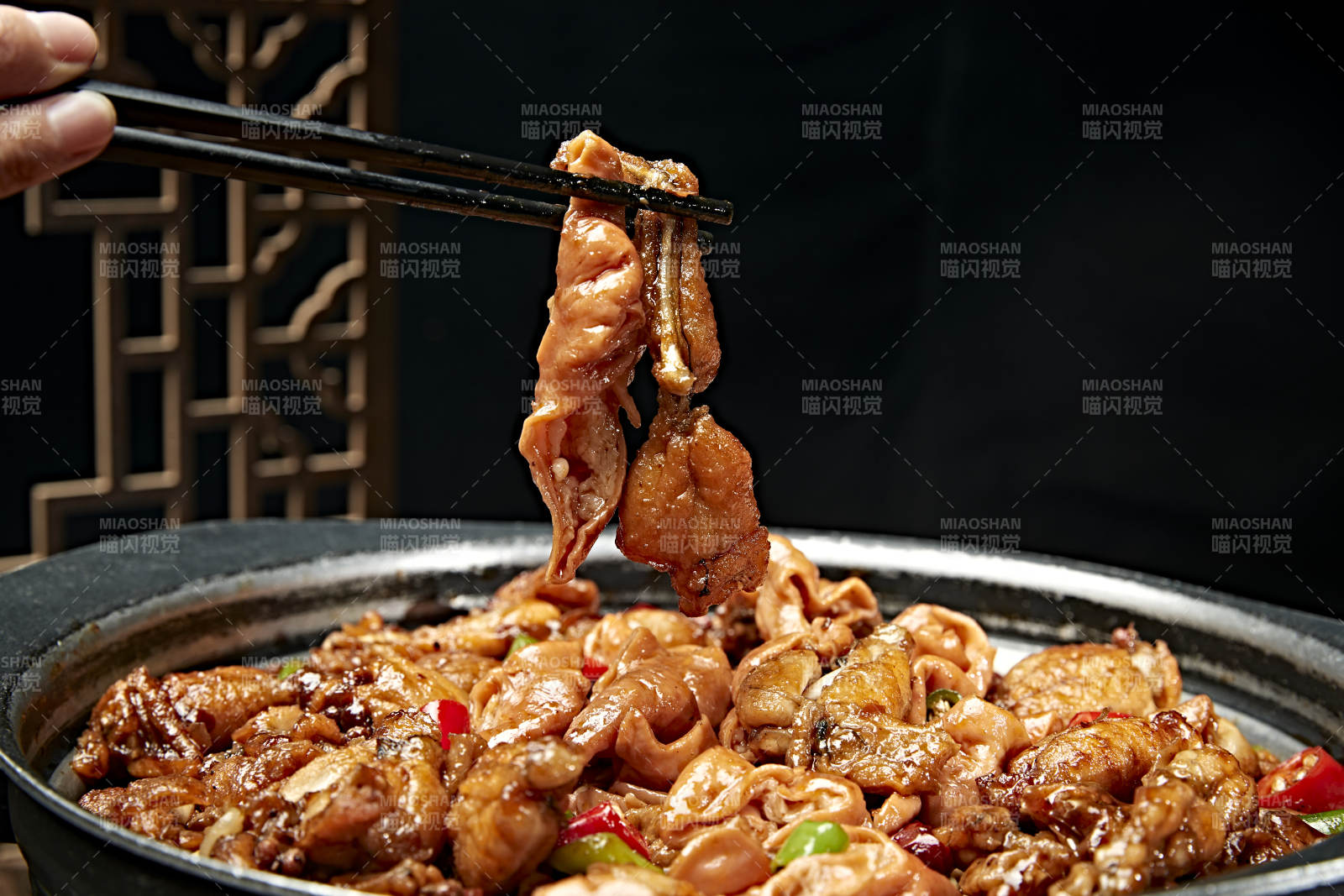 川味麻辣牛蛙香辣牛蛙干锅牛蛙肥肠牛蛙图片