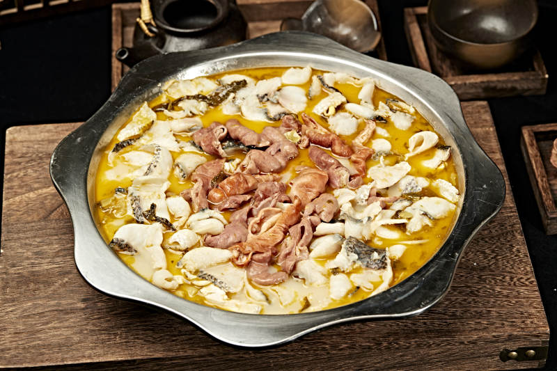 川味麻辣牛蛙香辣牛蛙干锅牛蛙肥肠牛蛙图片