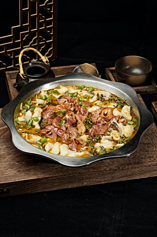 川味麻辣牛蛙香辣牛蛙干锅牛蛙肥肠牛蛙图片