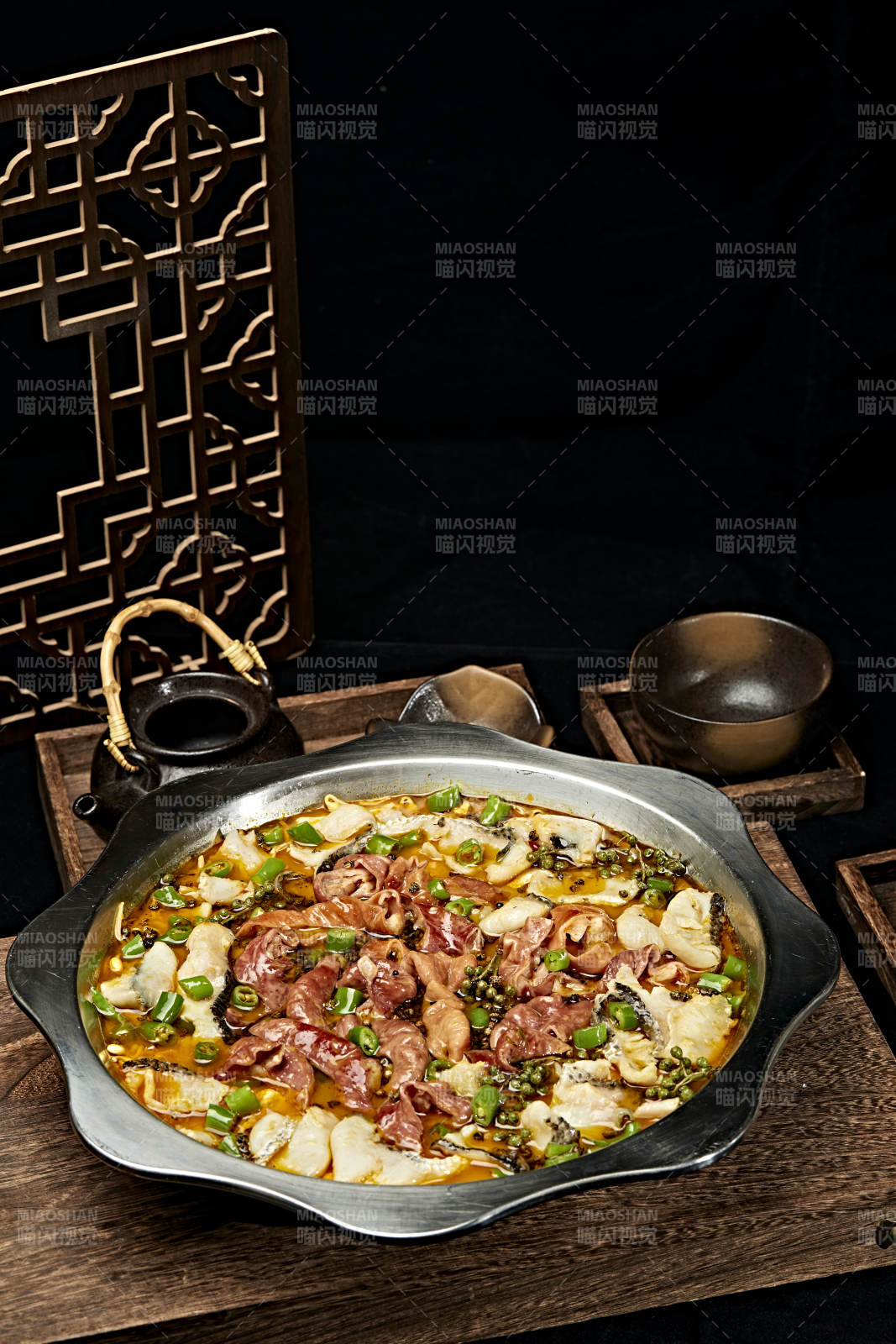 川味麻辣牛蛙香辣牛蛙干锅牛蛙肥肠牛蛙图片