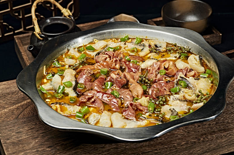 川味麻辣牛蛙香辣牛蛙干锅牛蛙肥肠牛蛙图片